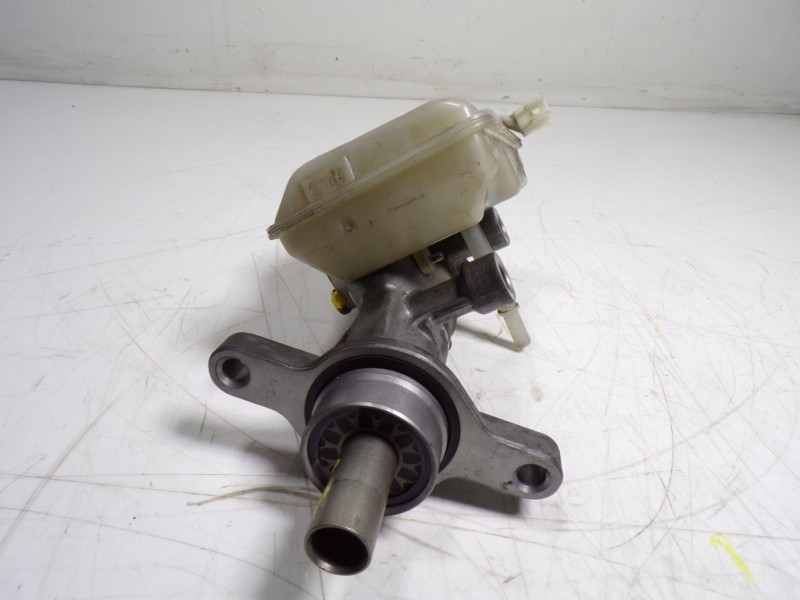 Recambio de bomba freno para volvo v40 cross country 1.6 diesel cat referencia OEM IAM 36011311 31362931 