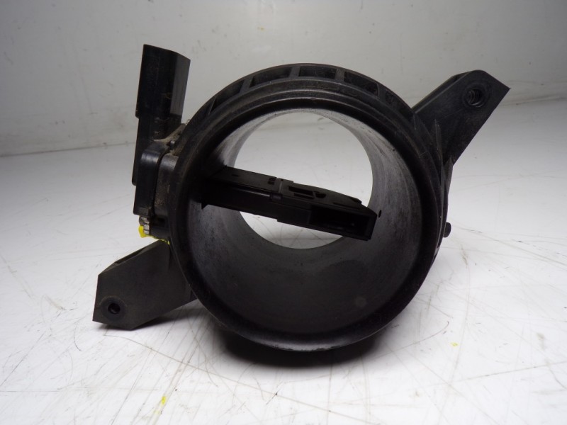 Recambio de caudalimetro para volvo v40 cross country 1.6 diesel cat referencia OEM IAM 31251735 7M5112B579 