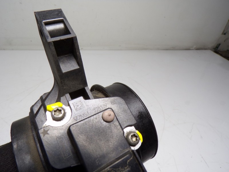 Recambio de caudalimetro para volvo v40 cross country 1.6 diesel cat referencia OEM IAM 31251735 7M5112B579 