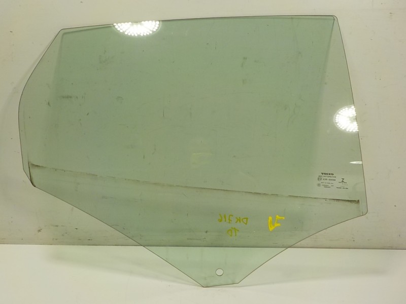 Recambio de cristal puerta trasero derecho para volvo v40 cross country 1.6 diesel cat referencia OEM IAM 31386767  