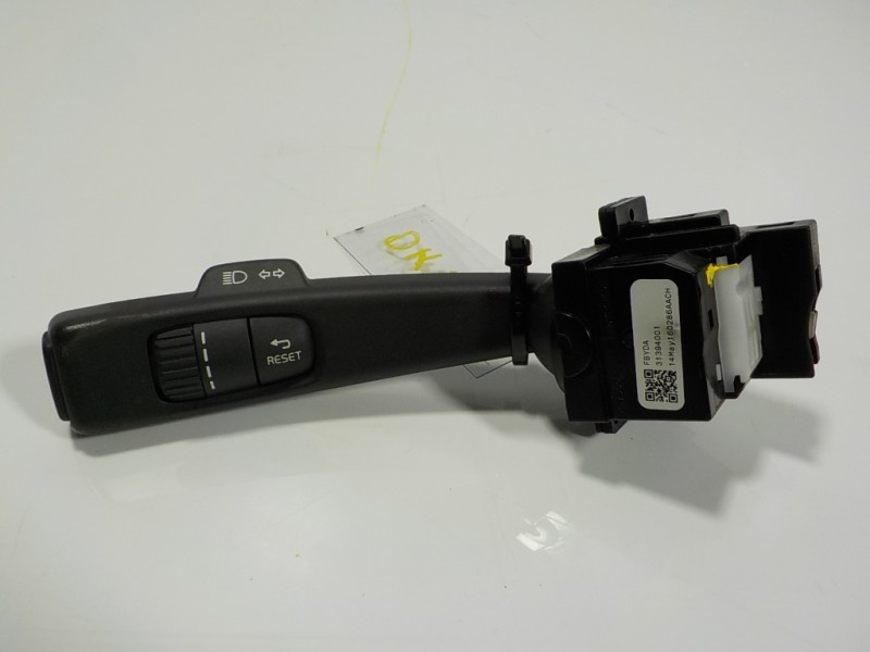Recambio de mando intermitentes para volvo v40 cross country 1.6 diesel cat referencia OEM IAM 31394001 31394001 