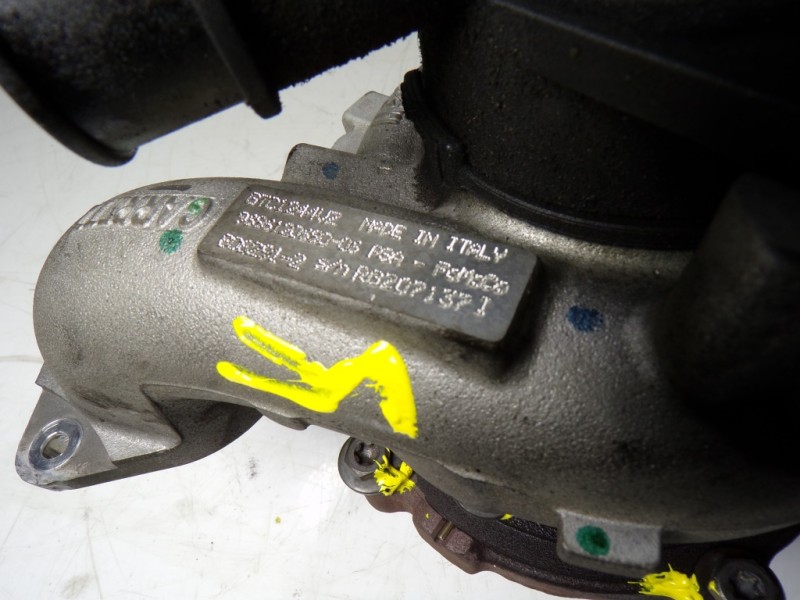 Recambio de turbocompresor para volvo v40 cross country 1.6 diesel cat referencia OEM IAM 36010147 968612068006 