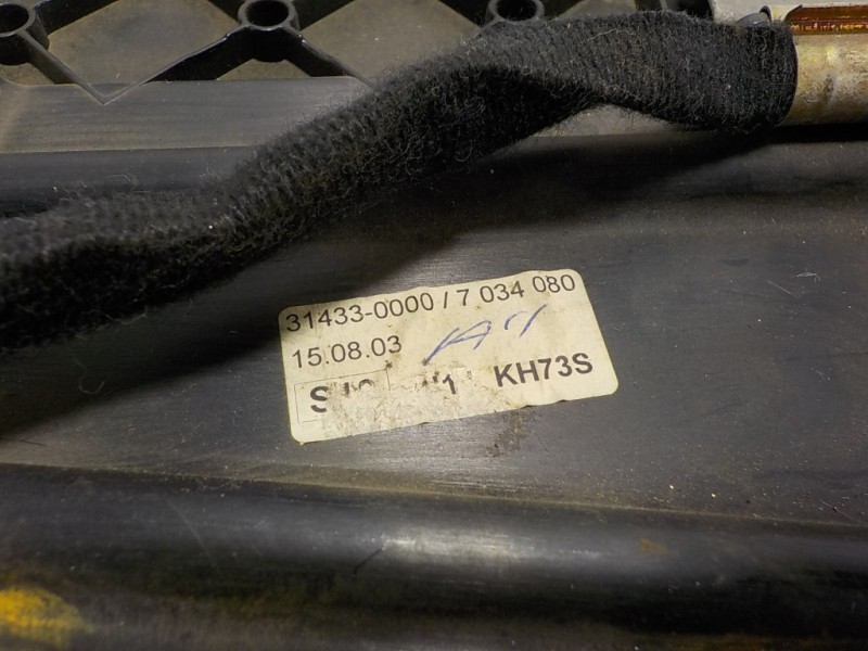 Recambio de guantera para bmw serie 5 berlina (e60) 3.0 turbodiesel cat referencia OEM IAM 51169132605 7034080 