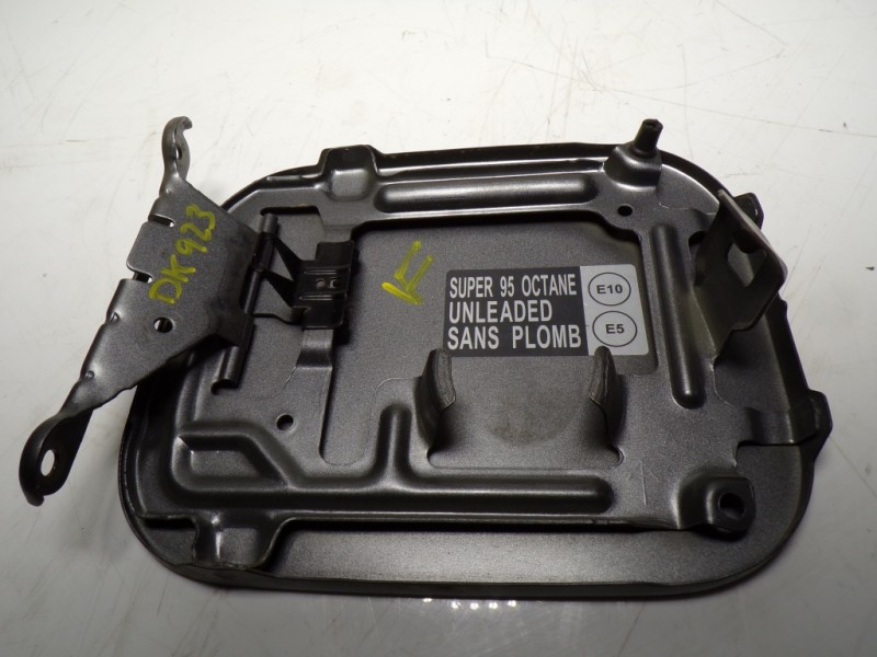 Recambio de tapa combustible para nissan qashqai (j11) 1.2 16v cat referencia OEM IAM G88304EAAA  