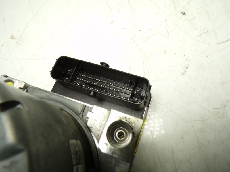 Recambio de abs para mazda cx-30 1.8 diesel referencia OEM IAM  DFT5437A0 