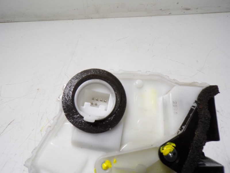 Recambio de cerradura puerta trasera derecha para mazda cx-30 1.8 diesel referencia OEM IAM  G23B090 