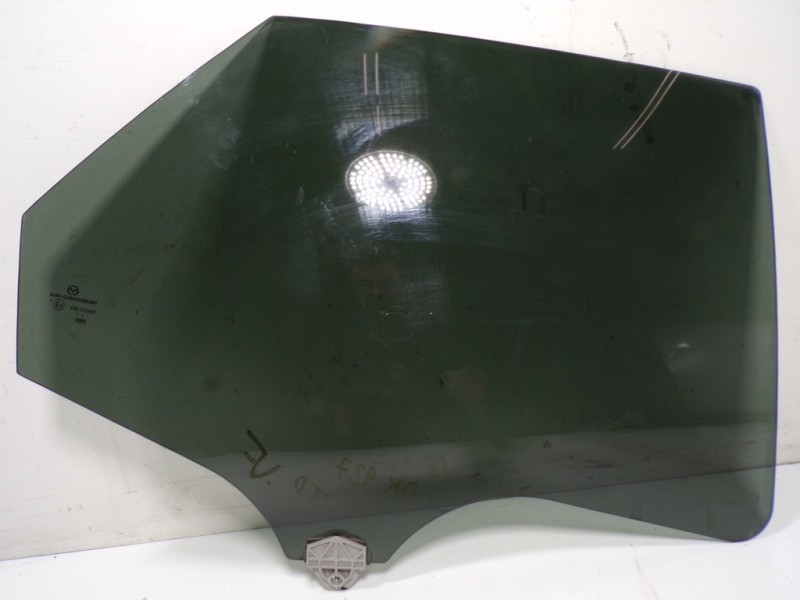 Recambio de cristal puerta trasero derecho para mazda cx-30 1.8 diesel referencia OEM IAM   