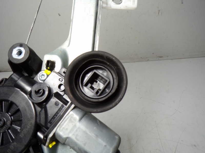 Recambio de elevalunas delantero derecho para mazda cx-30 1.8 diesel referencia OEM IAM  CR01525F 