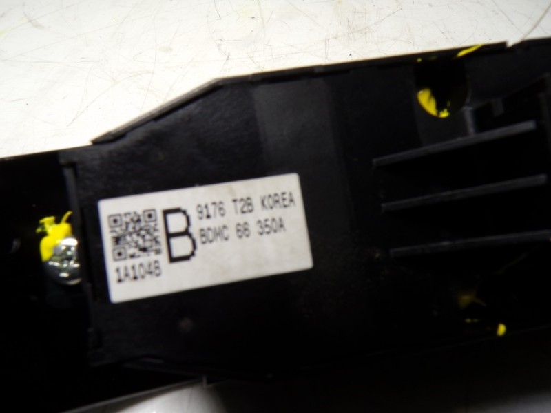 Recambio de mando elevalunas delantero izquierdo para mazda cx-30 1.8 diesel referencia OEM IAM  BDMC66350A 