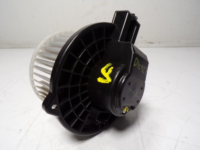 Recambio de motor calefaccion para mazda cx-30 1.8 diesel referencia OEM IAM  8727006620 