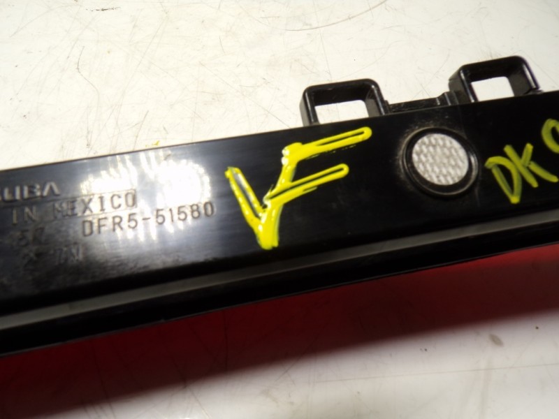 Recambio de piloto trasero central para mazda cx-30 1.8 diesel referencia OEM IAM  DFR551580 