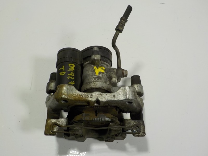 Recambio de pinza freno trasera derecha para mazda cx-30 1.8 diesel referencia OEM IAM  BCKA26980A 