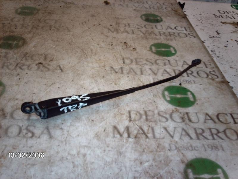 Recambio de brazo limpia trasero para citroën xsara coupe 1.6i 16v vts referencia OEM IAM   