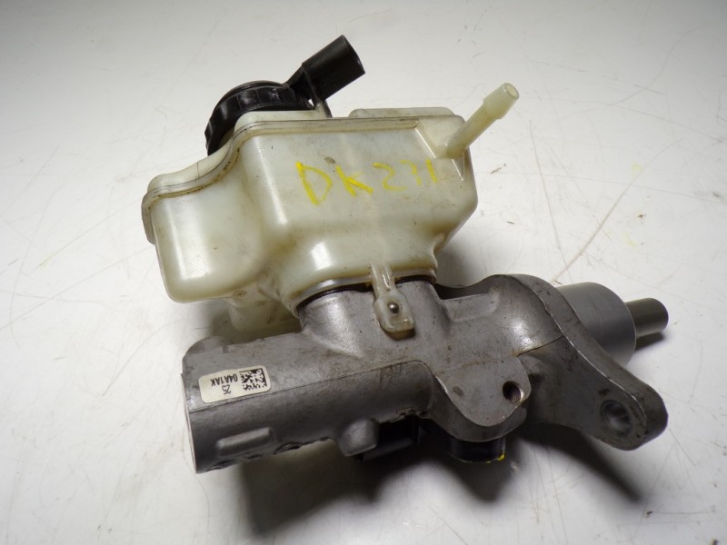 Recambio de bomba freno para skoda yeti 1.2 tsi referencia OEM IAM 1K1614019K 1K1611301D 