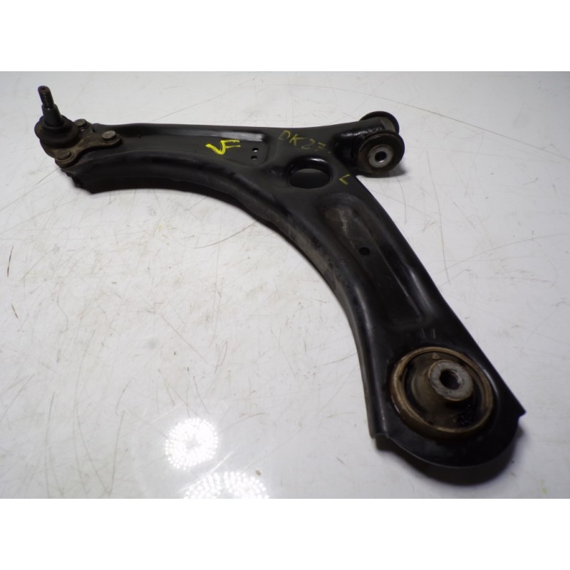 Recambio de brazo suspension inferior delantero izquierdo para skoda yeti 1.2 tsi referencia OEM IAM 1K0407151BE  