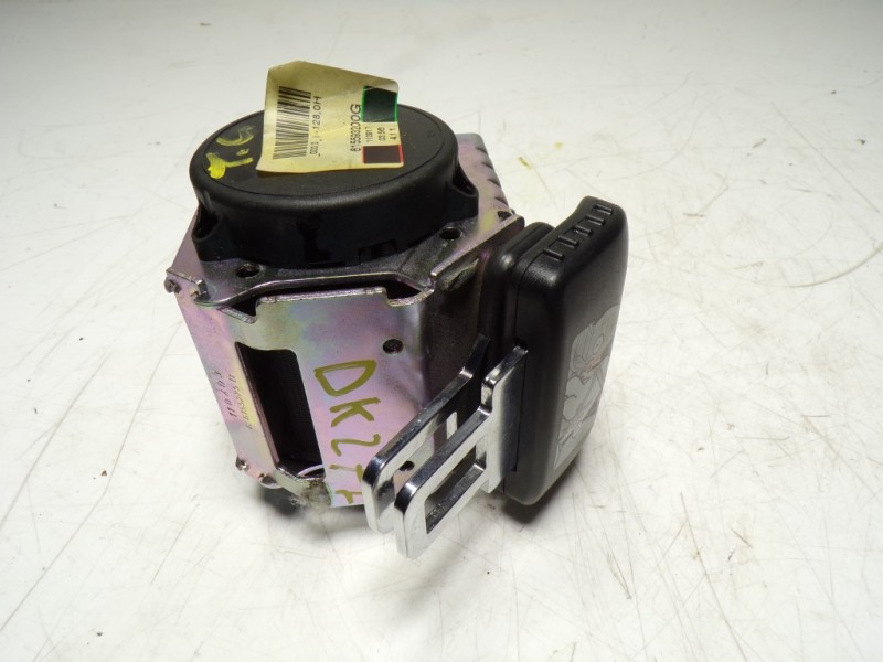 Recambio de cinturon seguridad trasero central para skoda yeti 1.2 tsi referencia OEM IAM 5L6857807ARAA 615593200G 