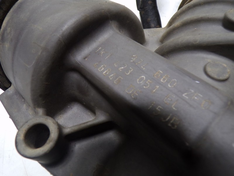 Recambio de cremallera direccion para skoda yeti 1.2 tsi referencia OEM IAM 1K1423055M 1K1423051EL 