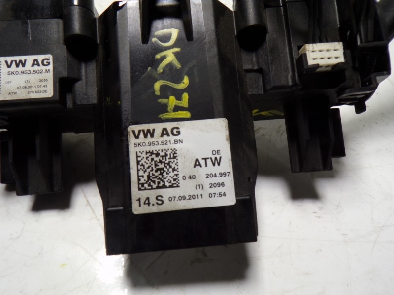 Recambio de mando intermitentes para skoda yeti 1.2 tsi referencia OEM IAM 5K0953502M9B9 5K0953521BN 