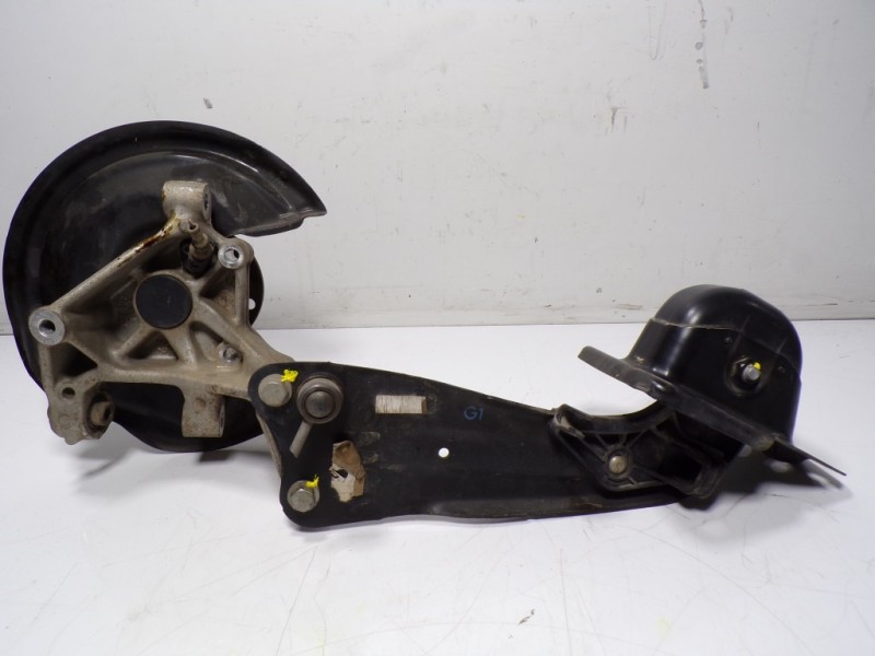 Recambio de mangueta trasera izquierda para skoda yeti 1.2 tsi referencia OEM IAM 3C0505433K  1T0598611B