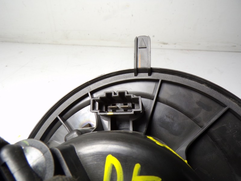 Recambio de motor calefaccion para skoda yeti 1.2 tsi referencia OEM IAM 1K1819015C CZ01606007617 