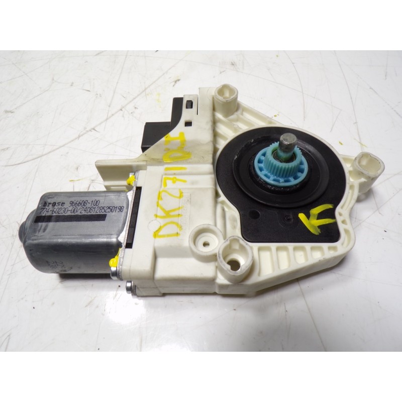 Recambio de motor elevalunas delantero izquierdo para skoda yeti 1.2 tsi referencia OEM IAM 8K0959811 8K0959811 