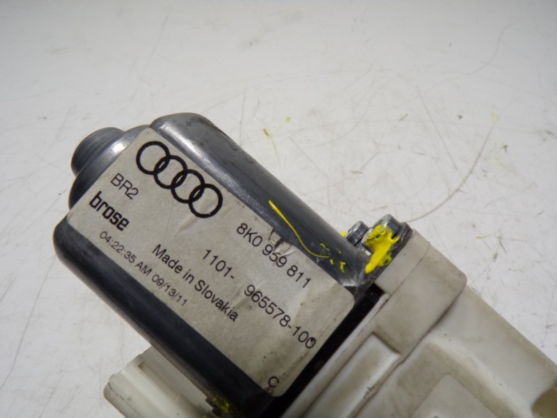 Recambio de motor elevalunas delantero izquierdo para skoda yeti 1.2 tsi referencia OEM IAM 8K0959811 8K0959811 