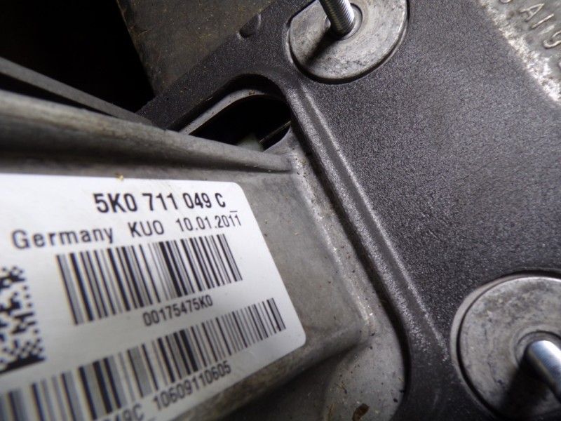 Recambio de palanca cambio para skoda yeti 1.2 tsi referencia OEM IAM 1K0711050A 5K0711049C 1Q0711266A