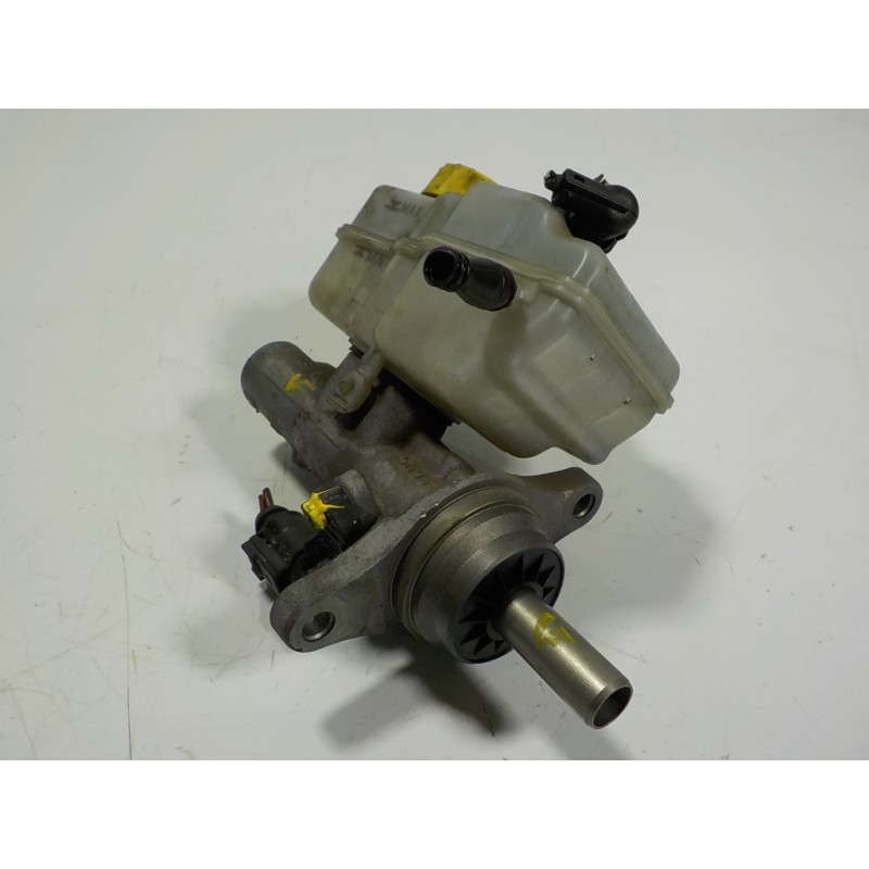 Recambio de bomba freno para audi a1 (8x) 1.6 tdi referencia OEM IAM 6R1611019D 6R0611301A 