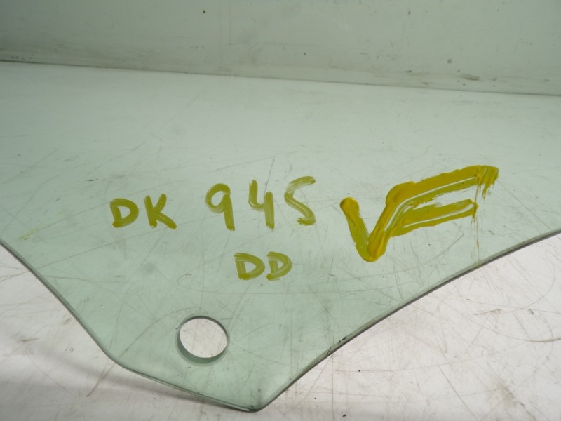 Recambio de cristal puerta delantero derecho para audi a1 (8x) 1.6 tdi referencia OEM IAM 8X4845202  