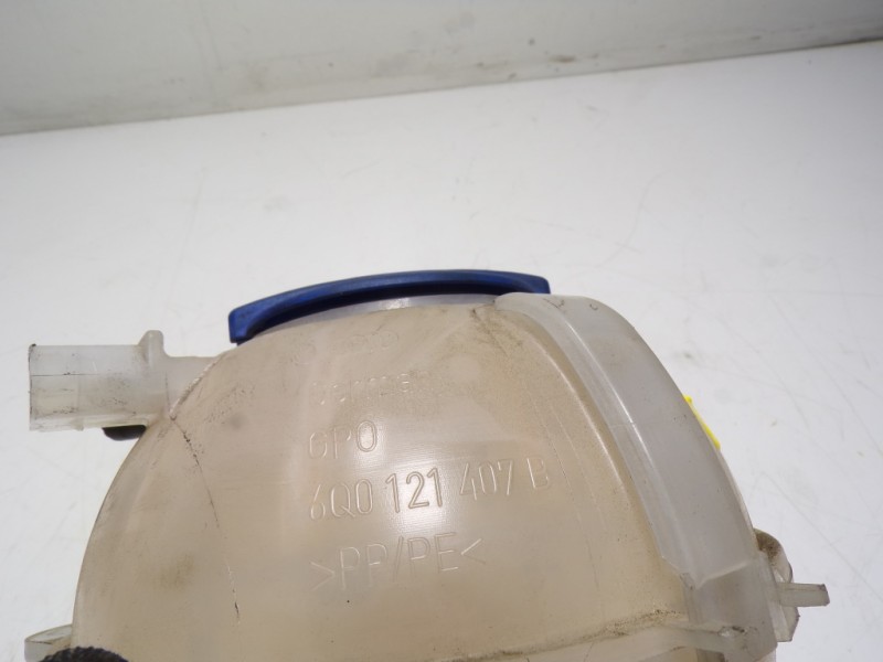 Recambio de deposito expansion para audi a1 (8x) 1.6 tdi referencia OEM IAM 6Q0121407B 6Q0121407B 