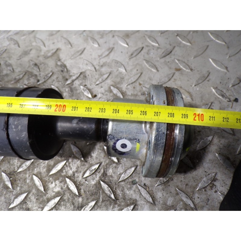 Recambio de transmision central para land rover discovery sport 2.0 td4 cat referencia OEM IAM LR072103 GK727L190AB 