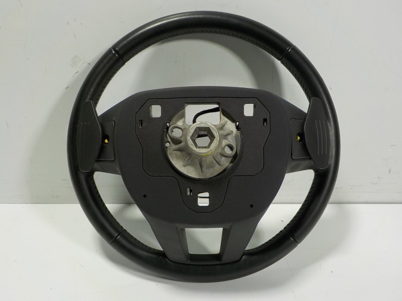 Recambio de volante para land rover discovery sport 2.0 td4 cat referencia OEM IAM LR079634 FK723F563HE8PVJ 