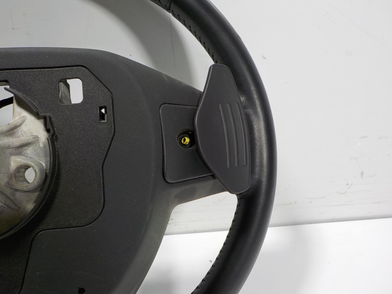 Recambio de volante para land rover discovery sport 2.0 td4 cat referencia OEM IAM LR079634 FK723F563HE8PVJ 