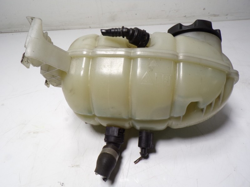 Recambio de deposito expansion para bmw serie 4 cabrio (f33) 2.0 turbodiesel referencia OEM IAM 17137642160 ZB1713764216001 