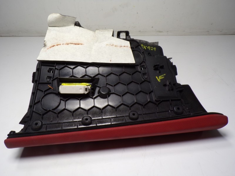 Recambio de guantera para bmw serie 4 cabrio (f33) 2.0 turbodiesel referencia OEM IAM 51169239345  