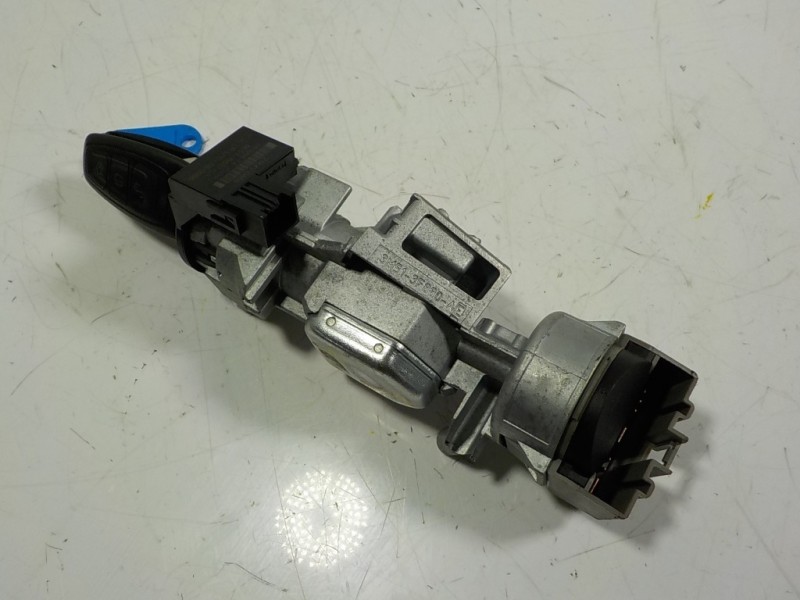 Recambio de antirrobo para ford focus lim. 1.6 tdci cat referencia OEM IAM 1681167 3M513F880AE 