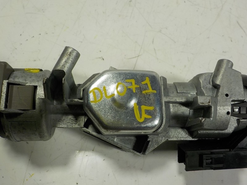 Recambio de antirrobo para ford focus lim. 1.6 tdci cat referencia OEM IAM 1681167 3M513F880AE 