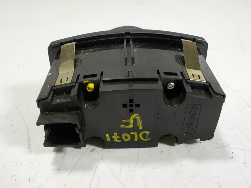 Recambio de mando luces para ford focus lim. 1.6 tdci cat referencia OEM IAM 2044625 F1ET13A024CA 