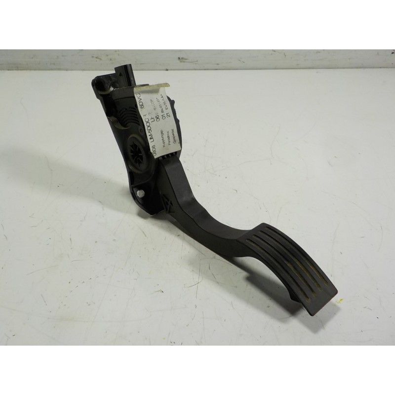 Recambio de potenciometro pedal para ford focus lim. 1.6 tdci cat referencia OEM IAM 1850586  