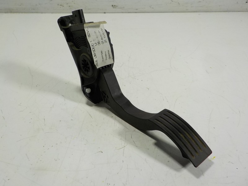 Recambio de potenciometro pedal para ford focus lim. 1.6 tdci cat referencia OEM IAM 1850586  