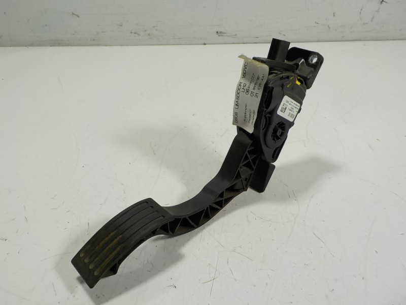 Recambio de potenciometro pedal para ford focus lim. 1.6 tdci cat referencia OEM IAM 1850586  