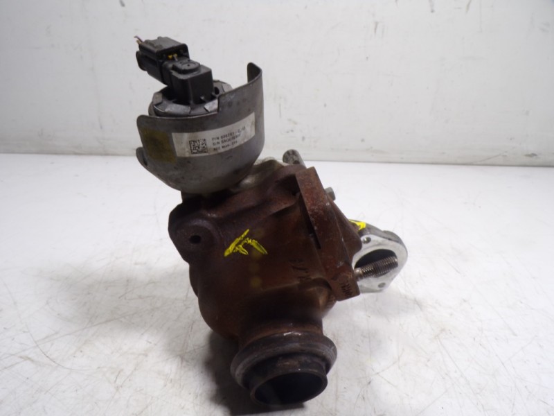 Recambio de turbocompresor para ford focus lim. 1.6 tdci cat referencia OEM IAM 1945757 968612068006 