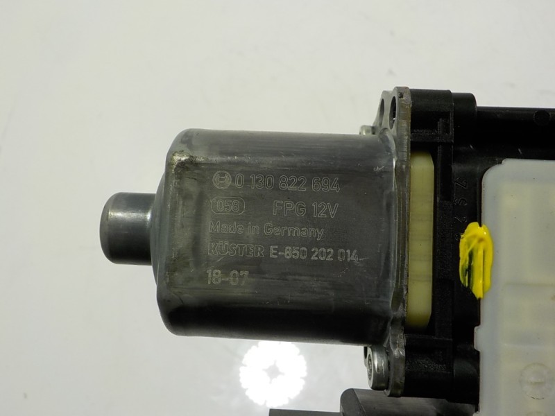 Recambio de motor elevalunas trasero derecho para seat arona 1.0 tsi referencia OEM IAM 5Q0959812D 5Q0959812D 