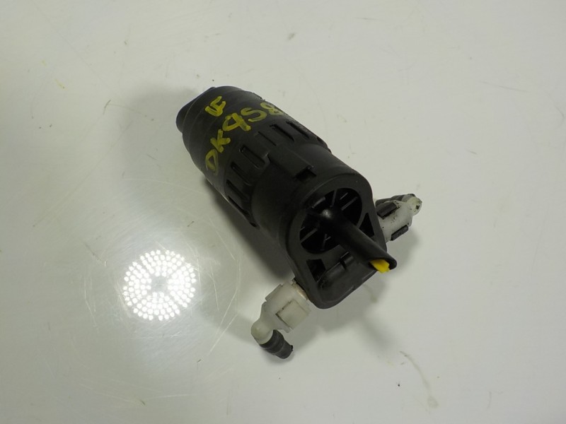 Recambio de bomba limpia para seat arona 1.0 tsi referencia OEM IAM 1K6955651 1K6955651 