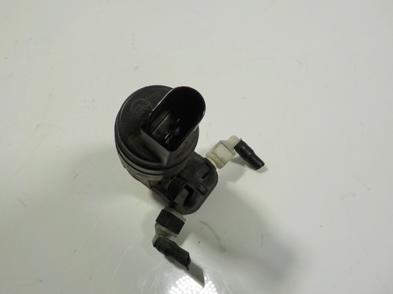 Recambio de bomba limpia para seat arona 1.0 tsi referencia OEM IAM 1K6955651 1K6955651 