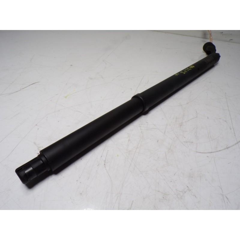 Recambio de amortiguadores maletero / porton para mazda cx-30 1.8 diesel referencia OEM IAM  DFR7636EX 