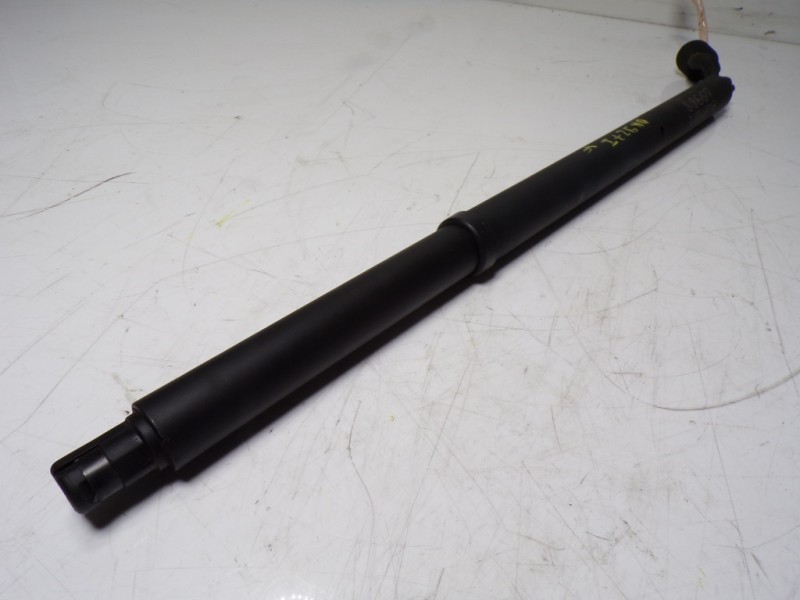 Recambio de amortiguadores maletero / porton para mazda cx-30 1.8 diesel referencia OEM IAM  DFR7636EX 