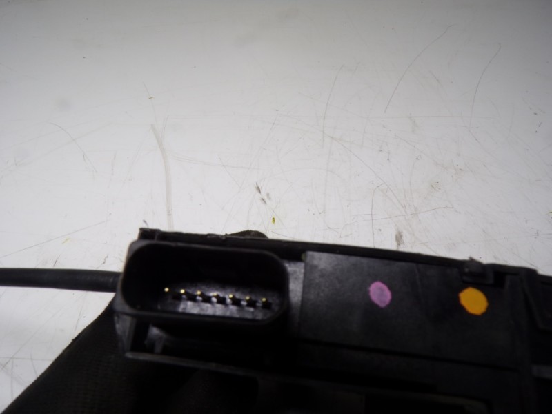 Recambio de cerradura puerta trasera derecha para citroën c4 picasso rip curl referencia OEM IAM 9826133680 9826133680 