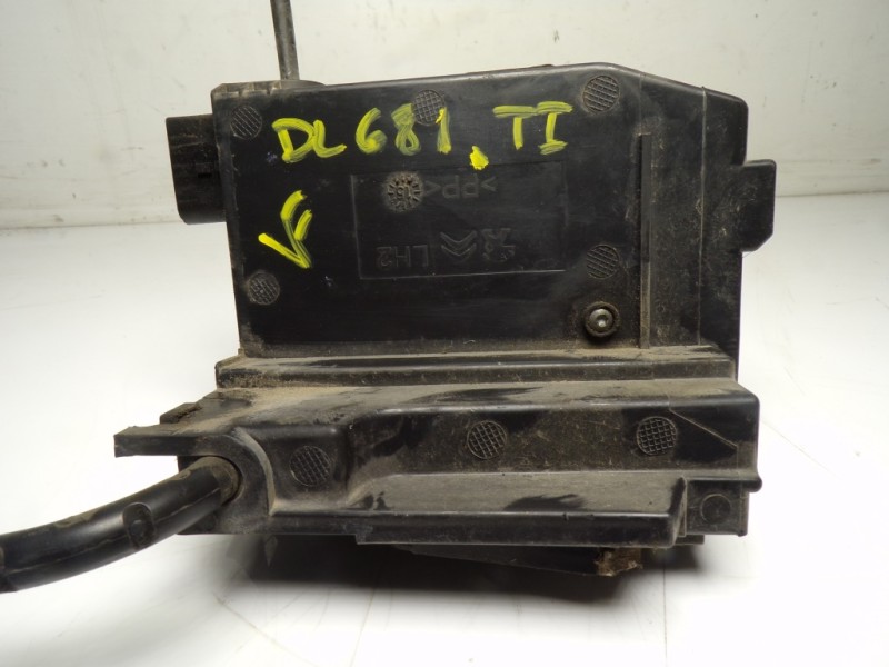 Recambio de cerradura puerta trasera izquierda para citroën c4 picasso rip curl referencia OEM IAM 9826136980 9810310880 