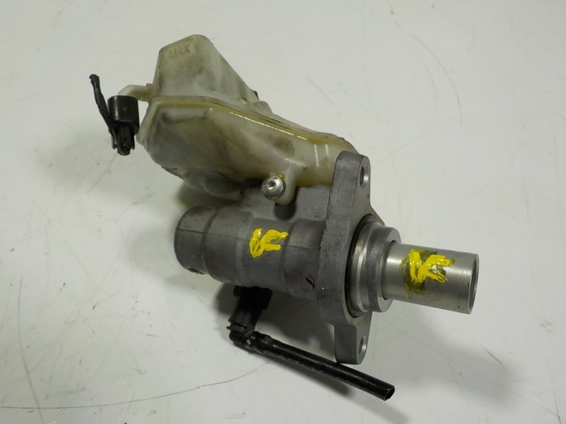 Recambio de bomba freno para land rover freelander (lr2) 2.2 td4 cat referencia OEM IAM LR014430 03350885571 